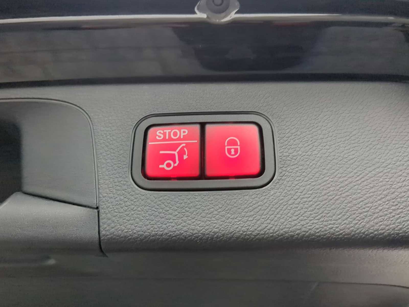 Used 2022 Mercedes-Benz GLC 300 4MATIC image 25