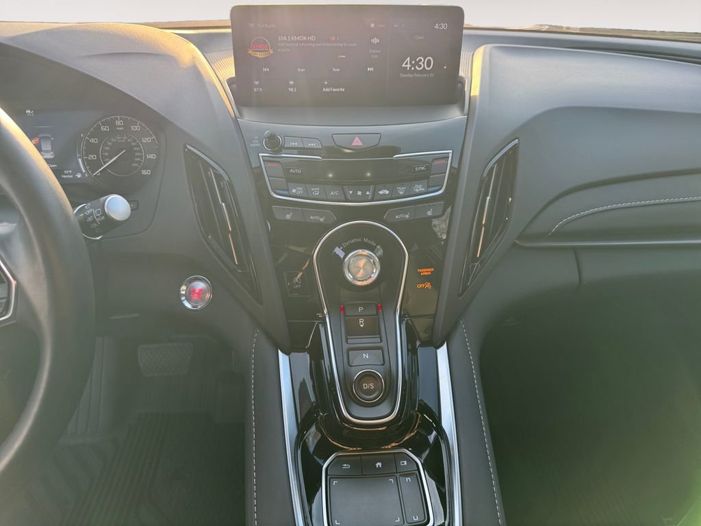 Used 2025 Acura RDX SH-AWD image 10