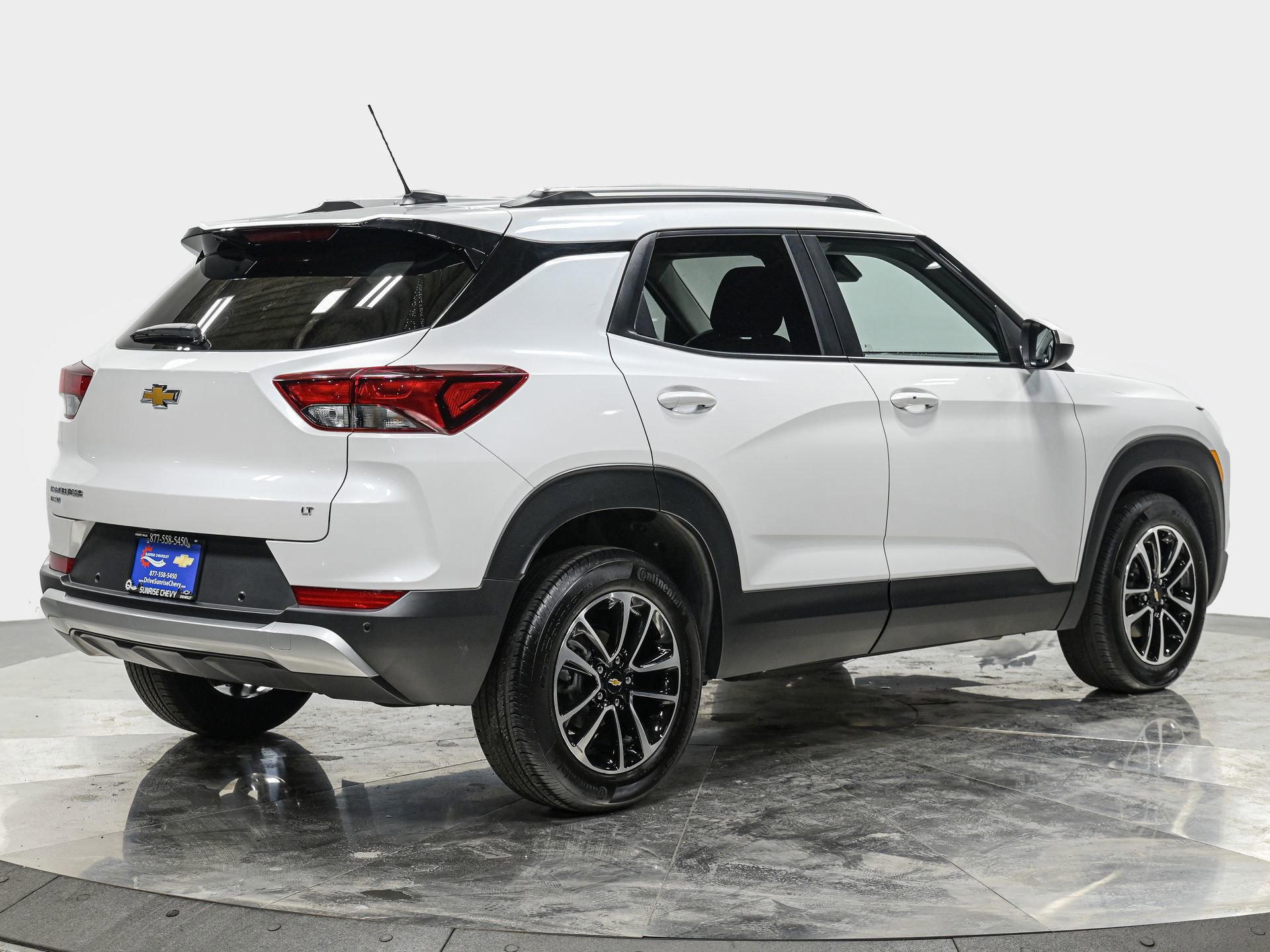 Used 2024 Chevrolet TrailBlazer LT w/ LT Cold Weather Package image 7