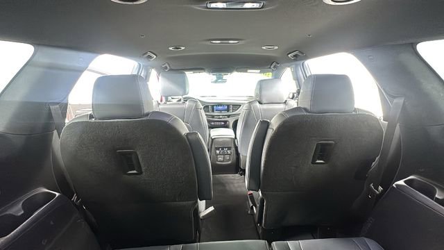 Used 2024 Buick Enclave Premium image 19