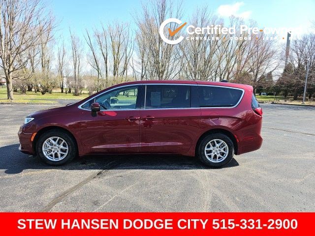 Used 2023 Chrysler Pacifica Touring-L