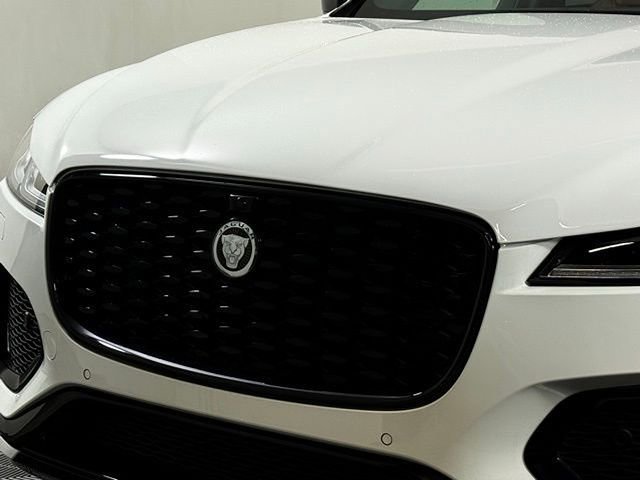 New 2026 Jaguar F-PACE R-Dynamic S image 12