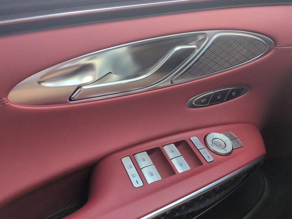 Used 2023 Genesis GV70 3.5T Sport w/ Sport Prestige Package image 36