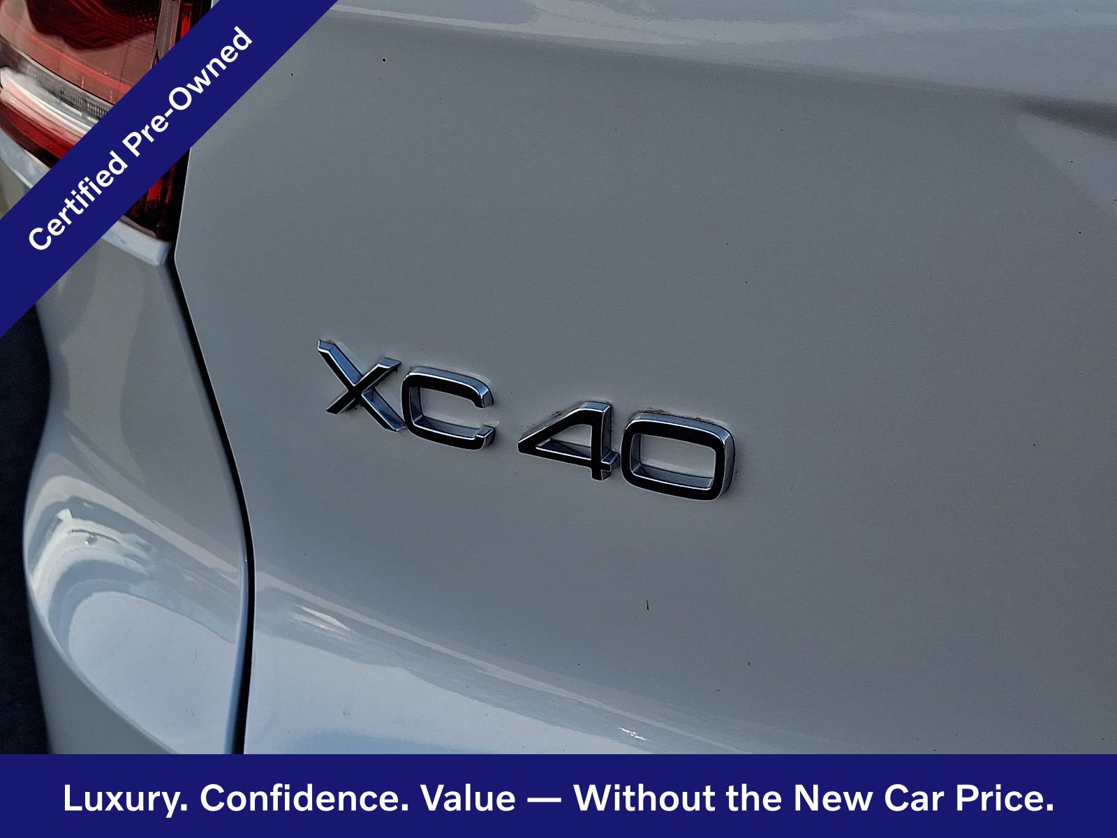Certified 2023 Volvo XC40 B5 Plus w/ Protection Package Premier image 32