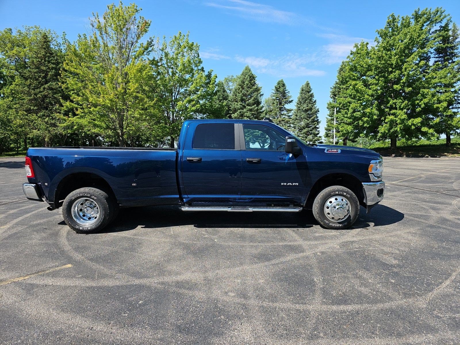 Used 2024 RAM 3500 Big Horn w/ Bed Utility Group AWD/4WD image 7
