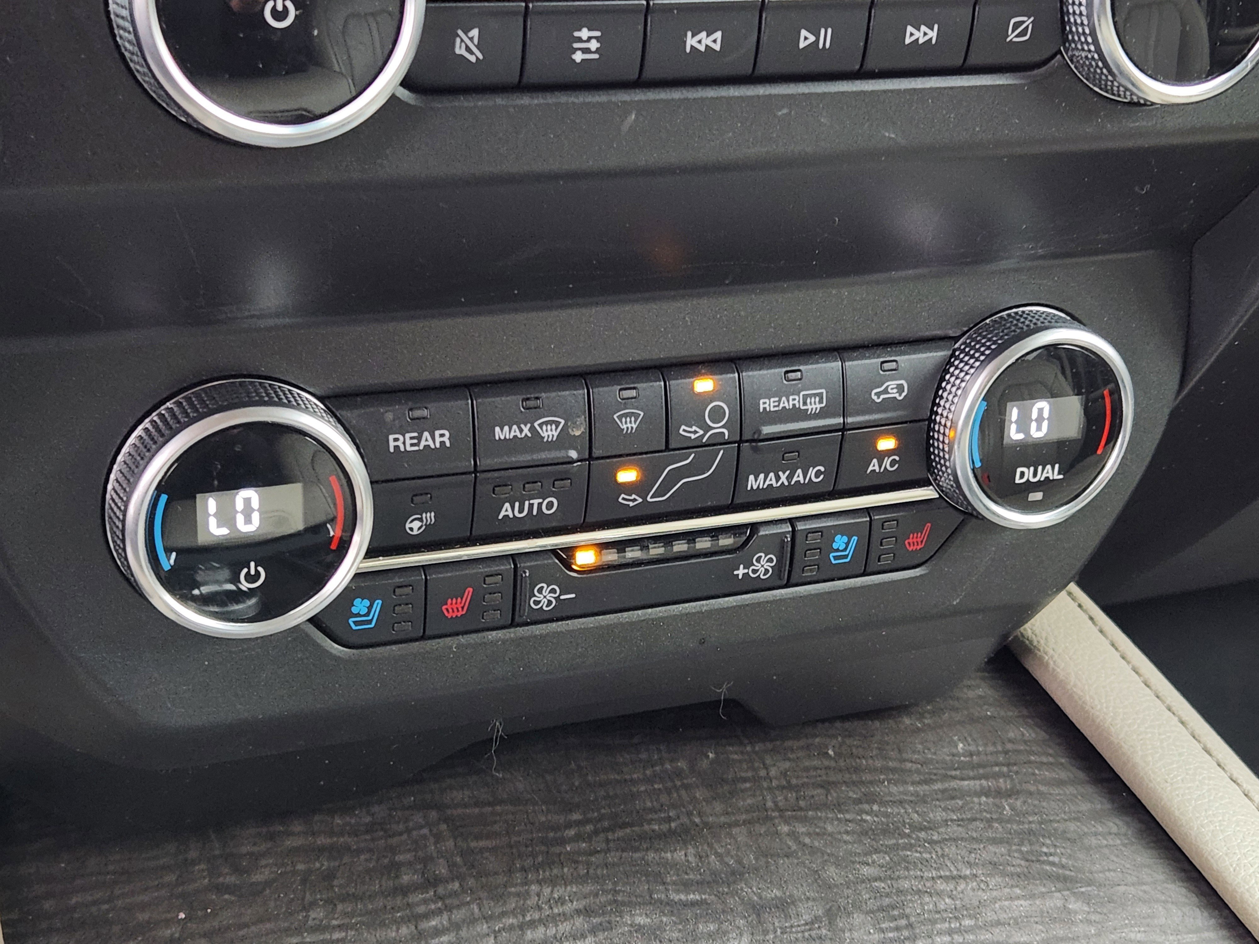 Used 2020 Ford Expedition Max Limited w/ Equipment Group 301A AWD/4WD image 21