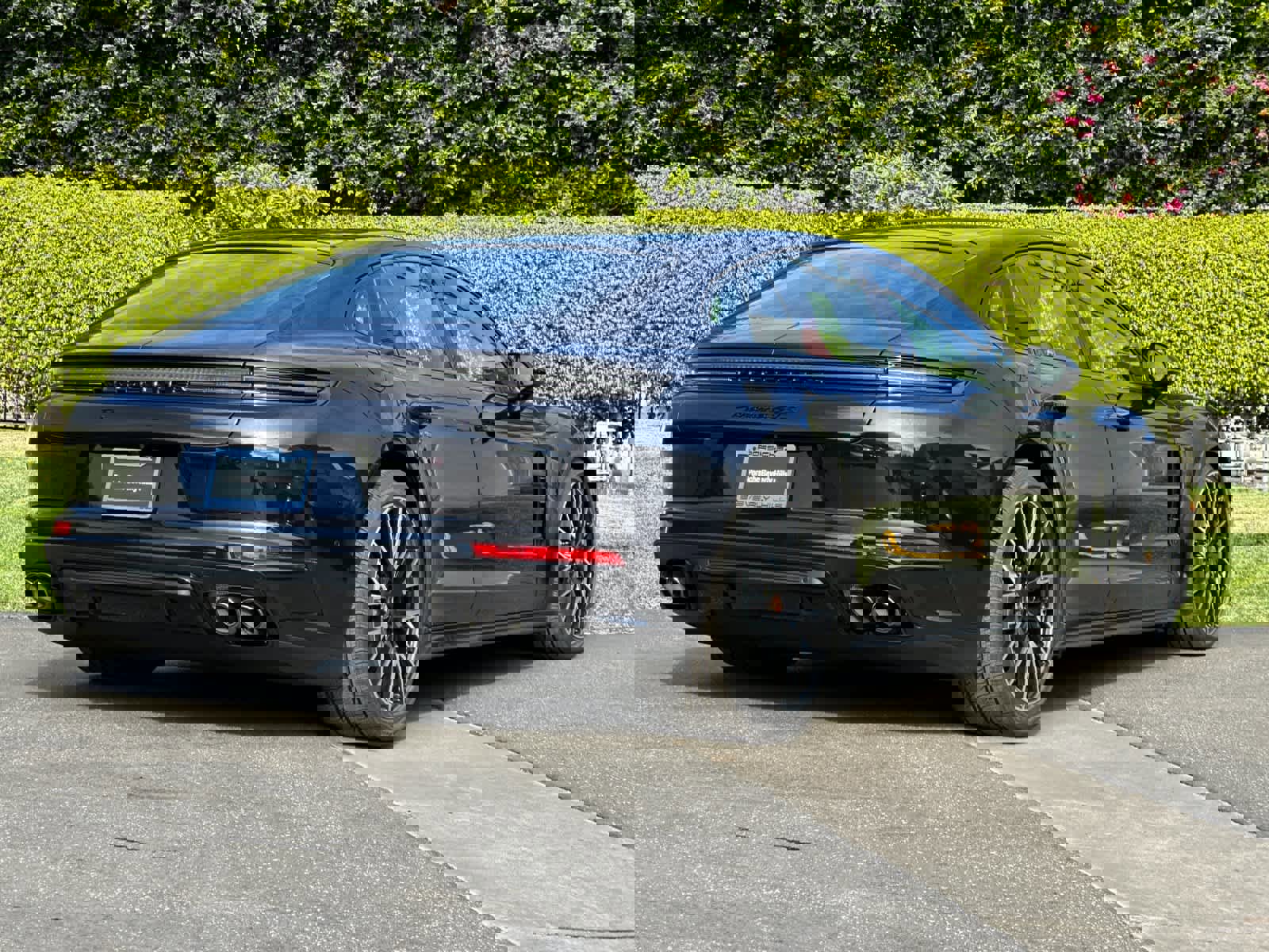 New 2026 Porsche Panamera GTS image 8