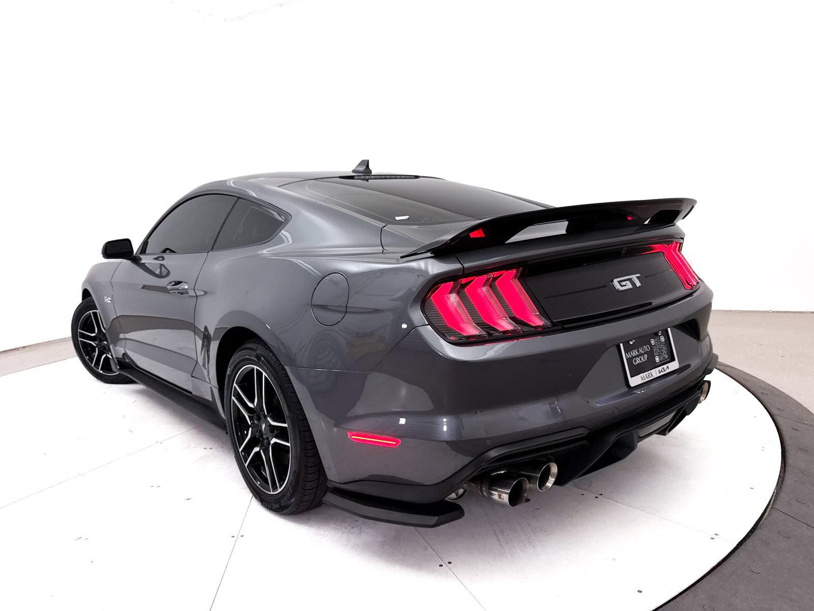 Used 2021 Ford Mustang GT RWD image 2