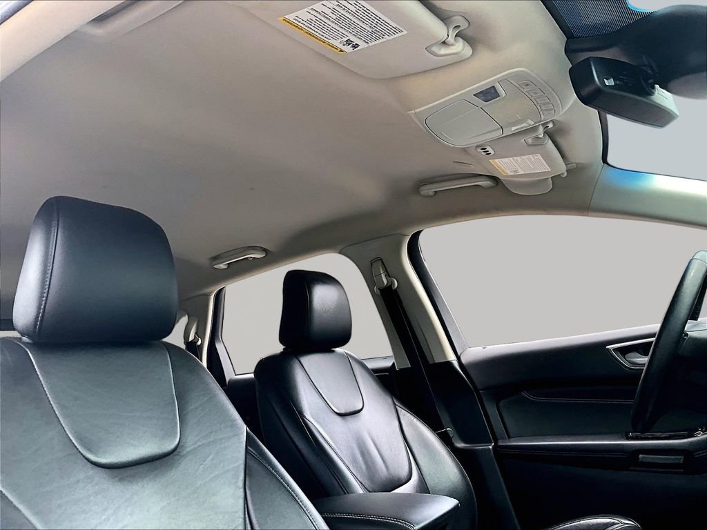 Used 2020 Ford Edge Titanium w/ Cargo Accessory Package FWD image 20