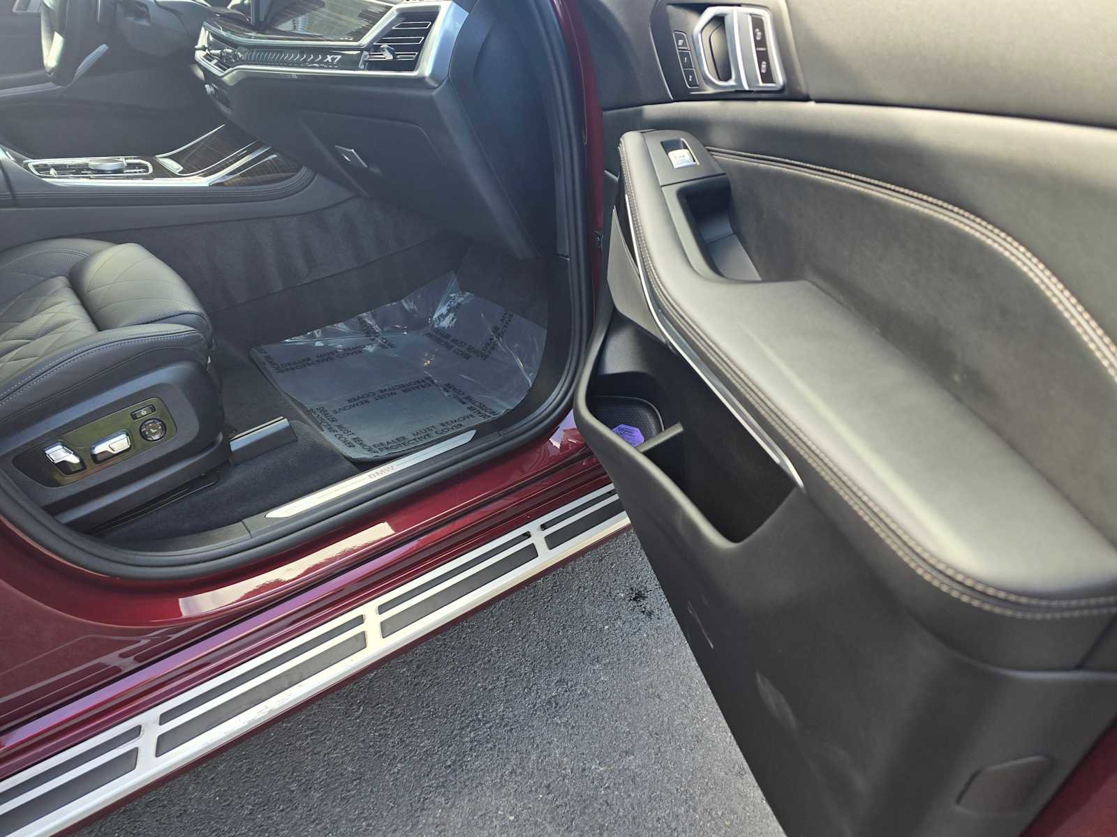 Used 2024 BMW X7 xDrive40i image 10