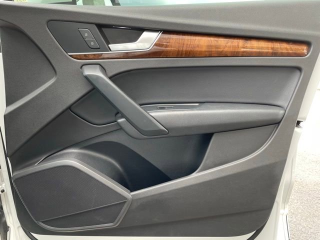 Used 2018 Audi Q5 2.0T Premium image 28