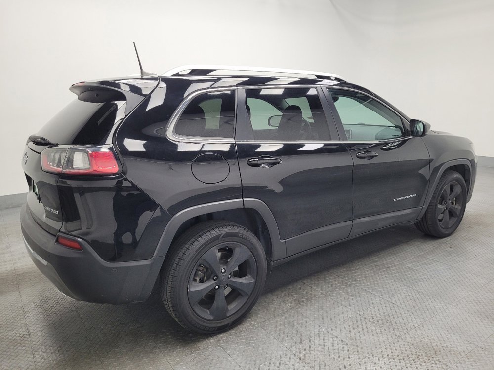 Used 2019 Jeep Cherokee Limited w/ Luxury Group FWD image 10