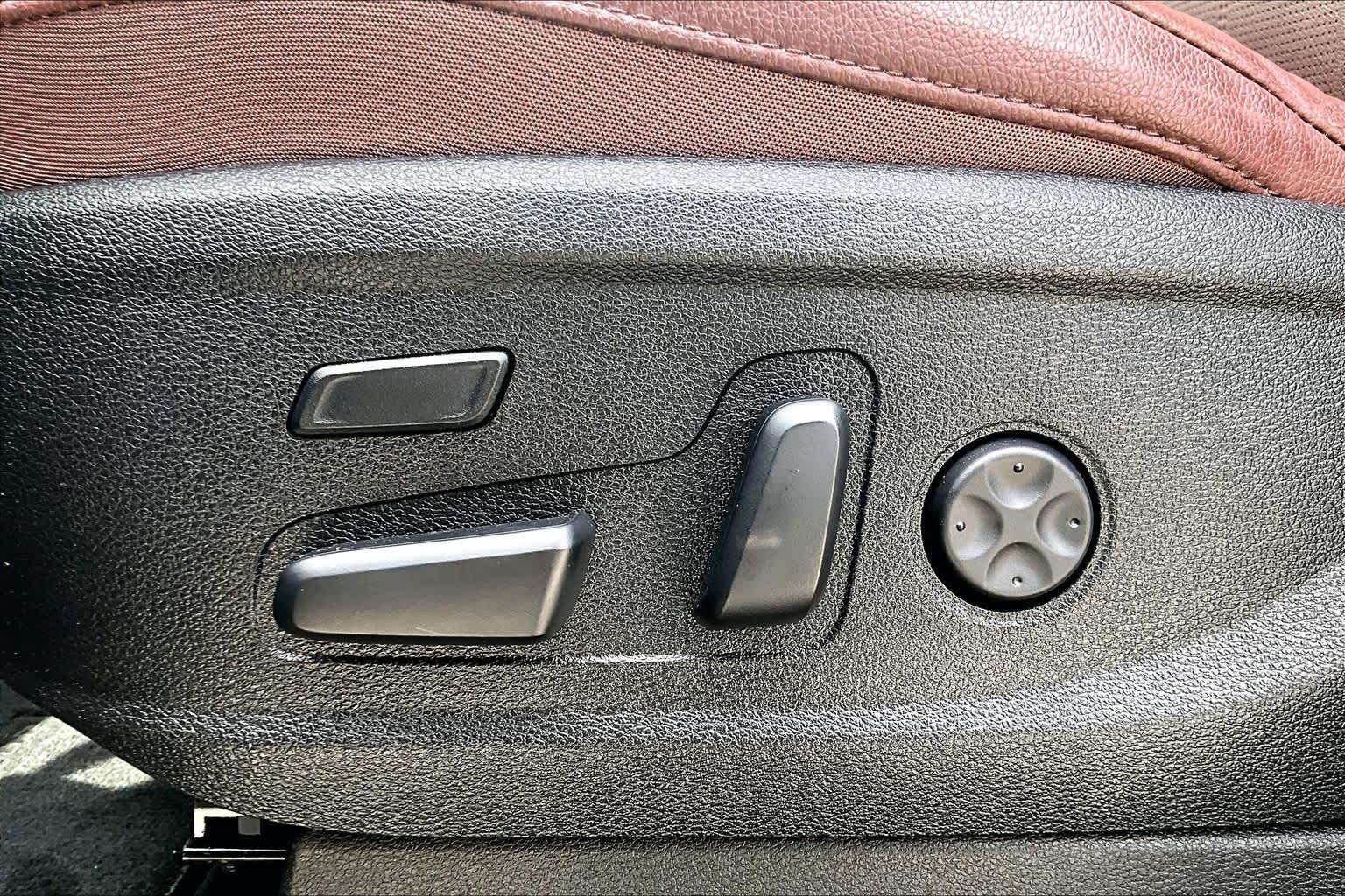 Used 2024 Kia Telluride SX FWD image 32