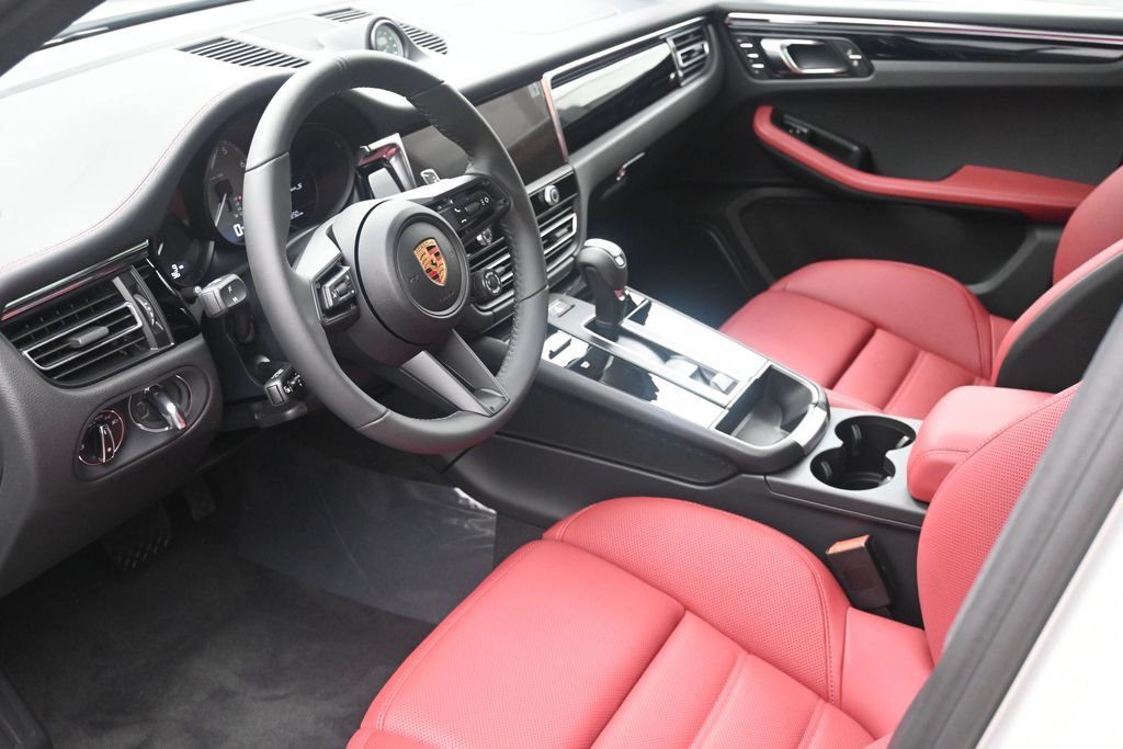 New 2026 Porsche Macan S AWD/4WD image 4