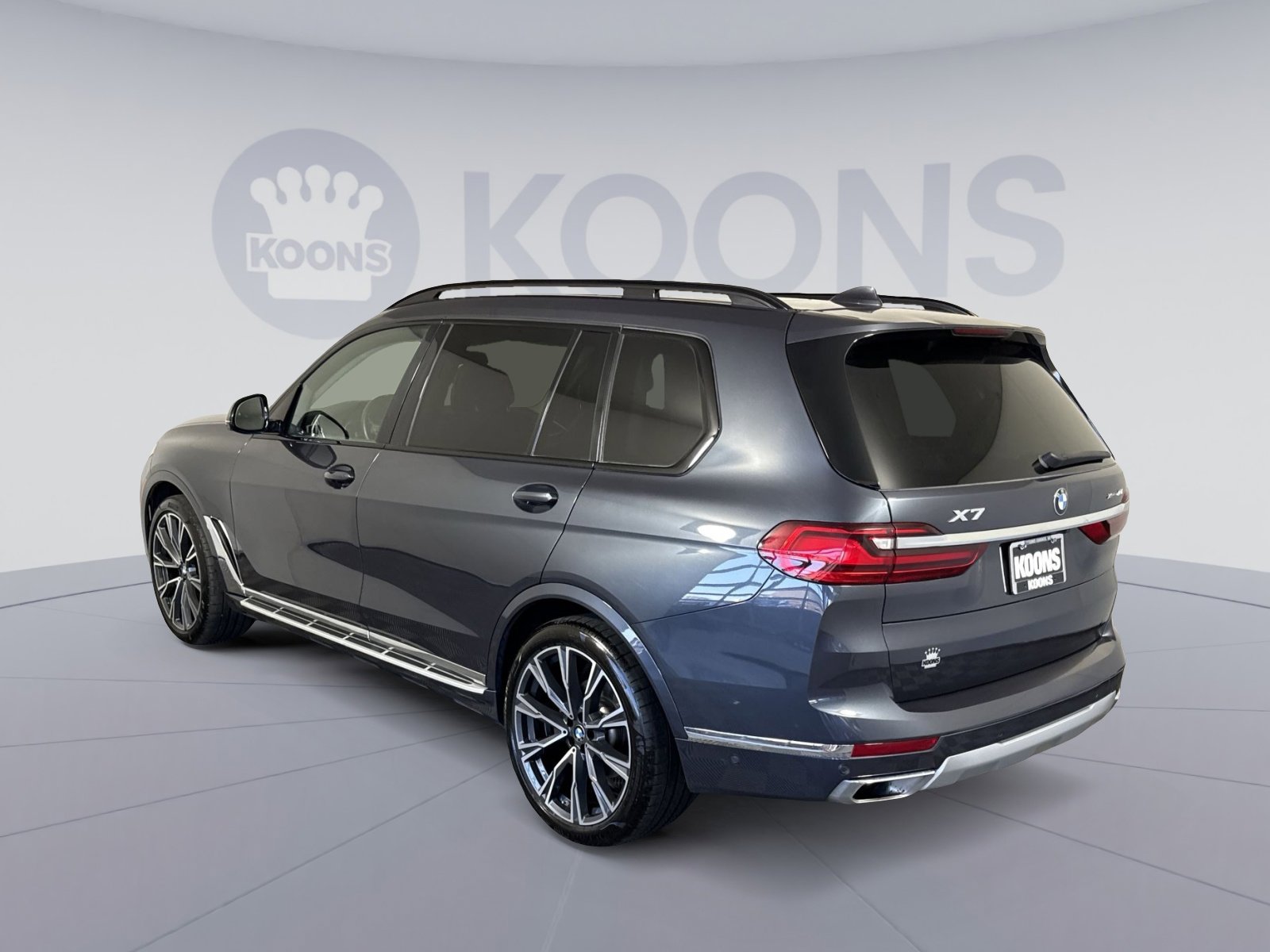 Used 2022 BMW X7 xDrive40i w/ Executive Package image 4