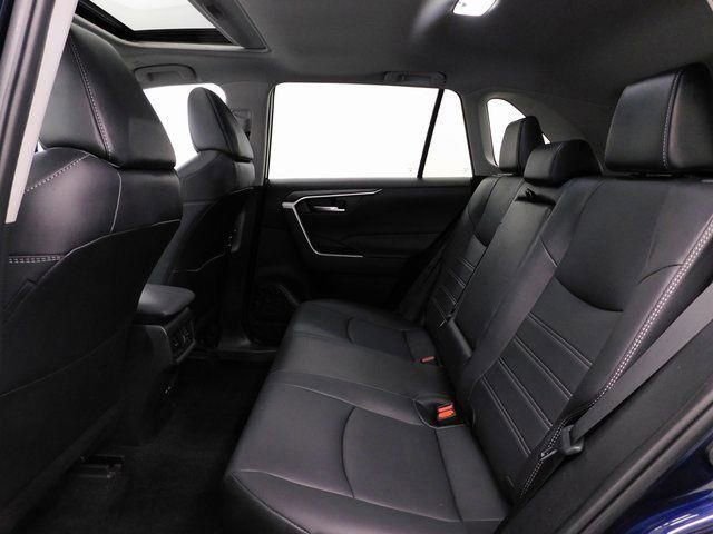 Used 2023 Toyota RAV4 XLE Premium image 28