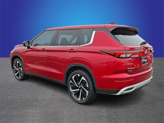 Used 2024 Mitsubishi Outlander SE image 7