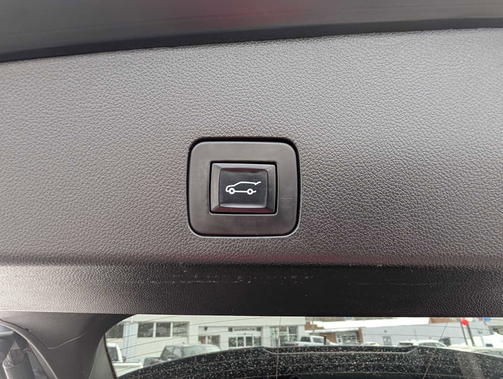 Used 2022 Buick Encore GX Select w/ Sport Touring Package image 23