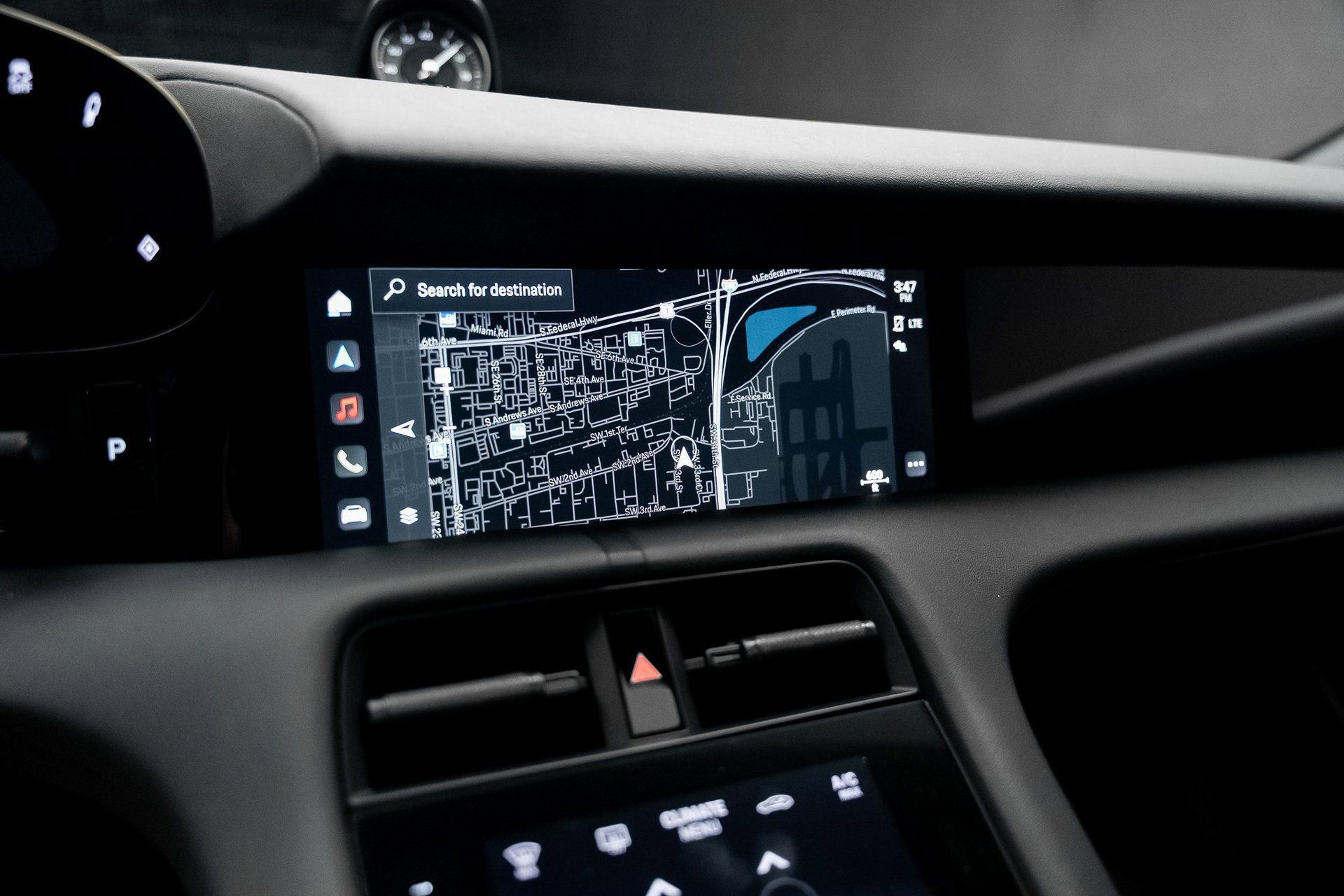 Used 2022 Porsche Taycan image 48