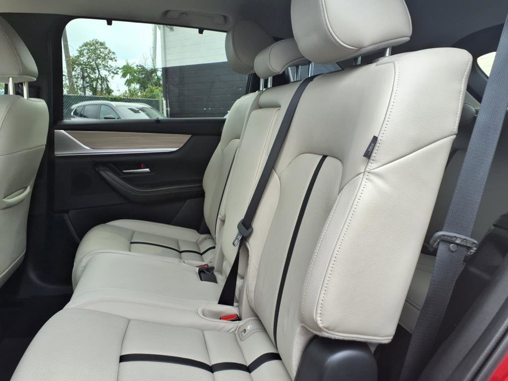 Certified 2024 MAZDA CX-90 Plug-In Hybrid w/ Preferred image 22