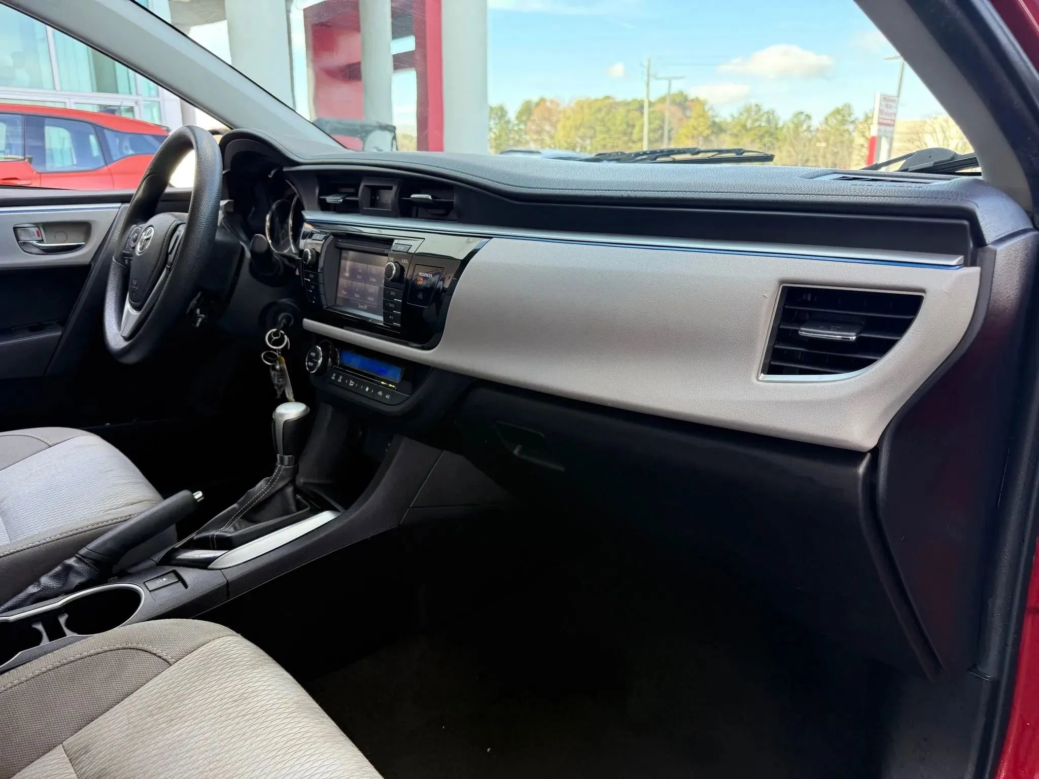 Used 2016 Toyota Corolla L image 19