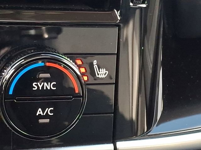 Used 2022 Nissan Rogue SL w/ SL Premium Package image 27