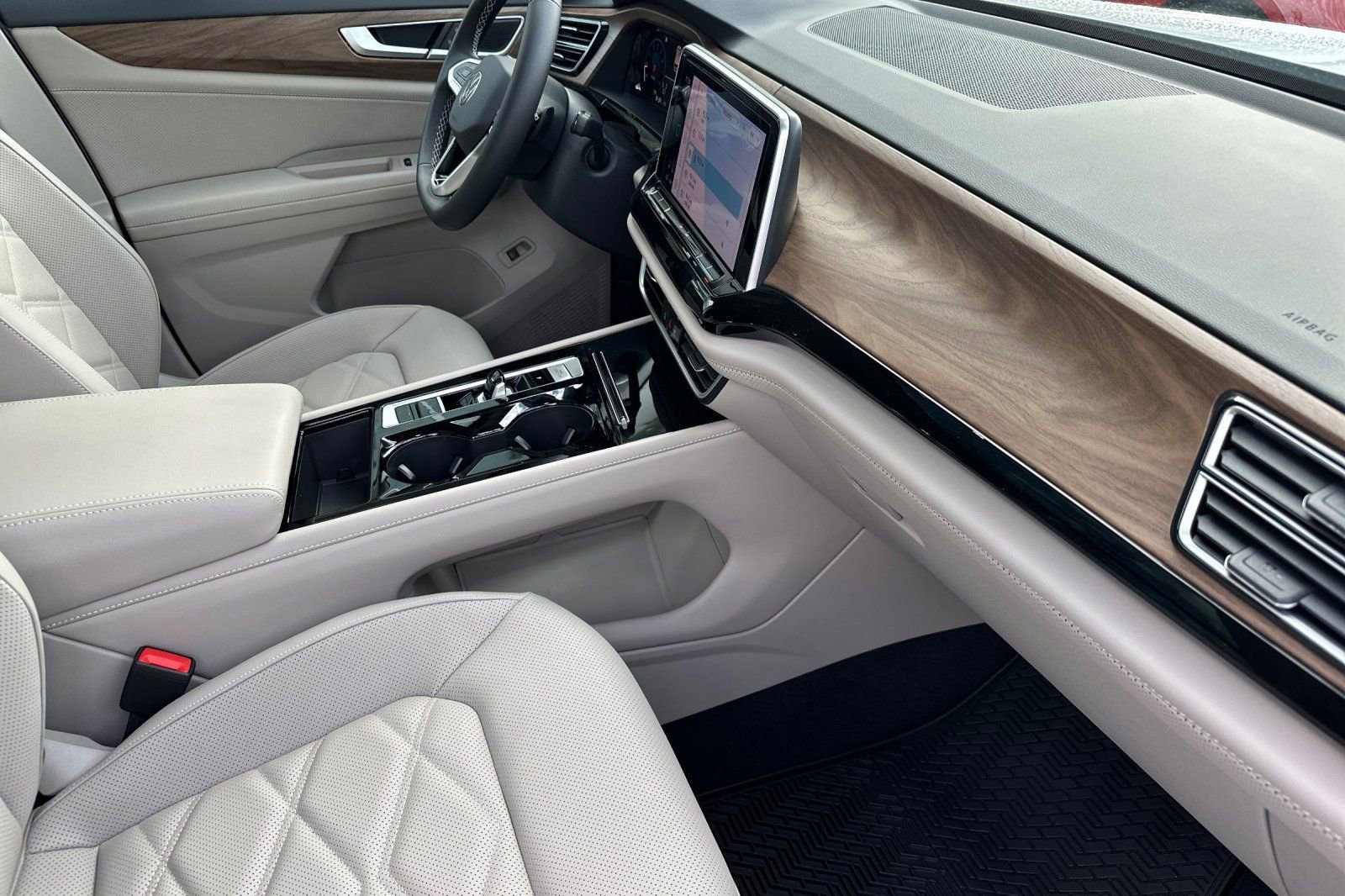 New 2026 Volkswagen Atlas SE image 16