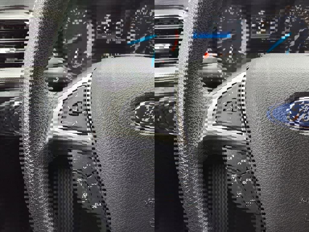 Used 2017 Ford Fusion SE image 23