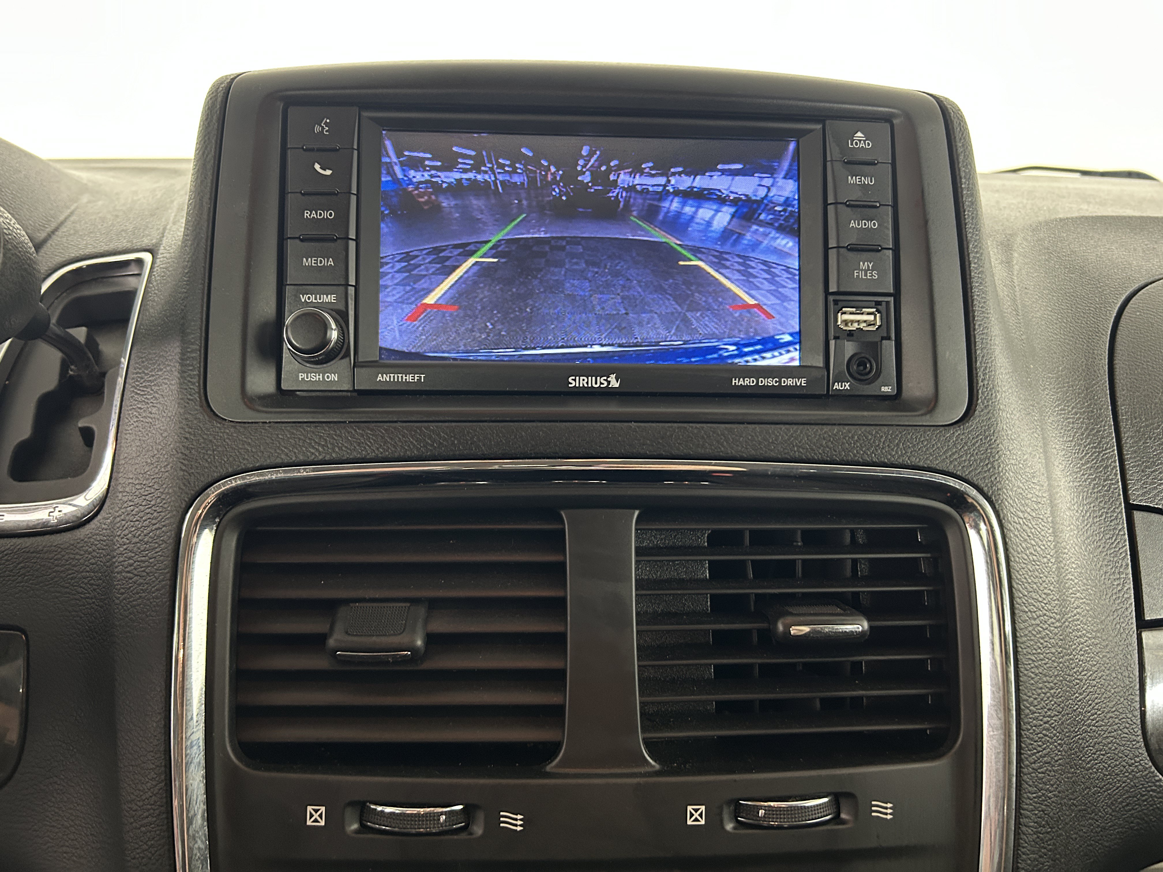 Used 2019 Dodge Grand Caravan SE w/ UConnect Hands-Free Group FWD image 21