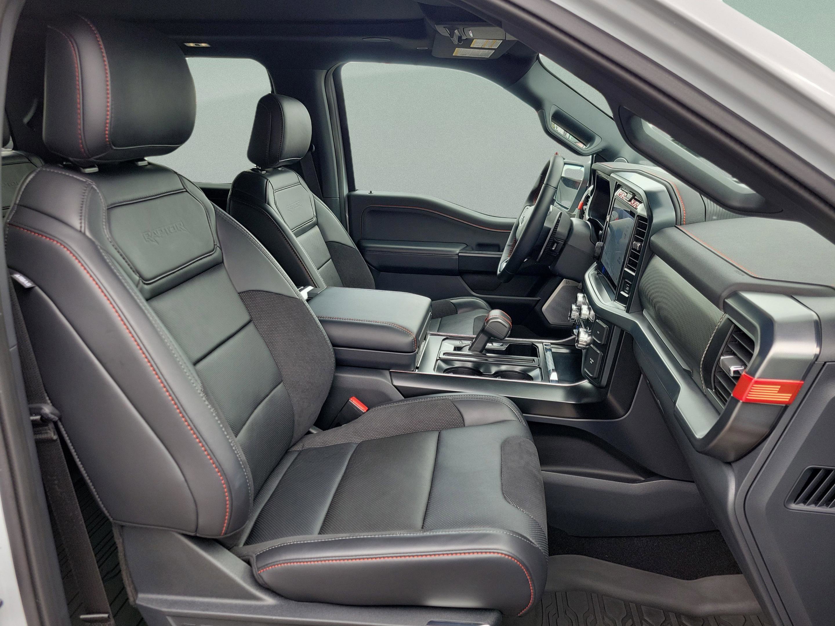 Certified 2025 Ford F150 Raptor image 32