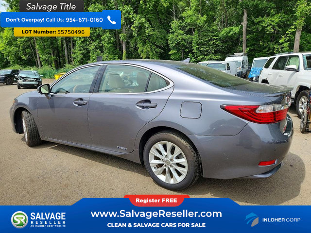 Used 2014 Lexus ES 300h w/ Luxury Package w/Bamboo Trim FWD image 3