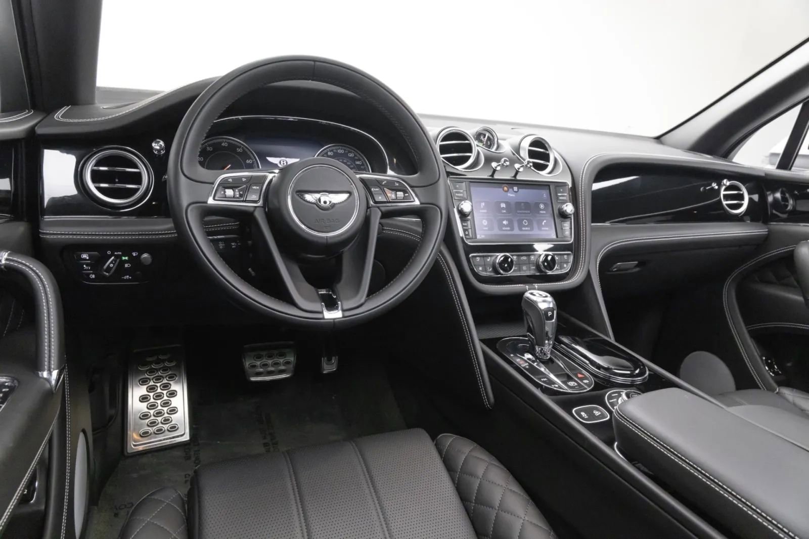 Used 2017 Bentley Bentayga AWD/4WD image 6