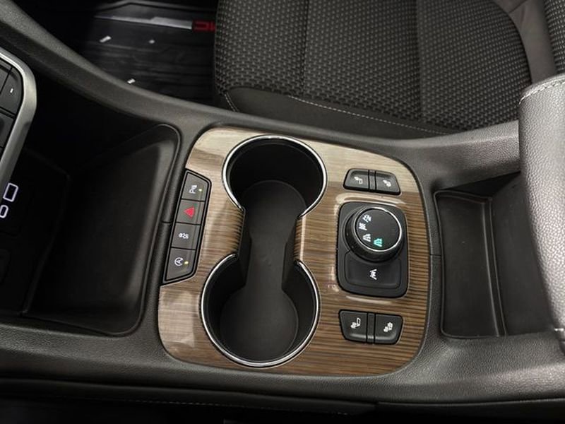 Used 2022 GMC Acadia SLE image 61