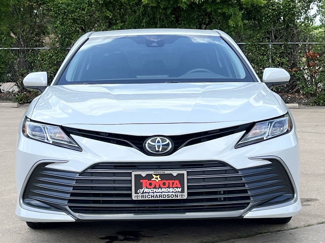 Used 2023 Toyota Camry LE FWD image 7