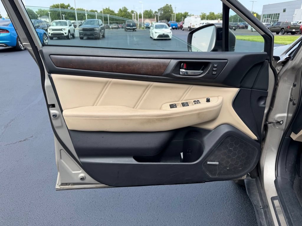 Used 2019 Subaru Outback 2.5i Limited AWD/4WD image 21