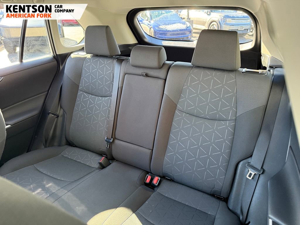 Used 2025 Toyota RAV4 XLE image 34