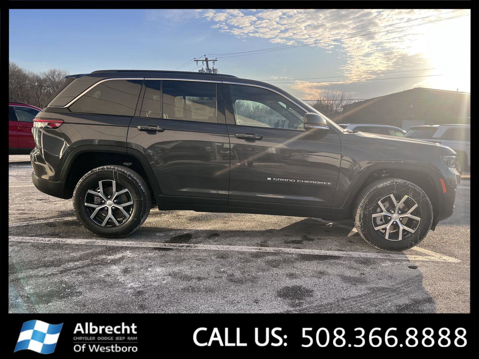 New 2025 Jeep Grand Cherokee Limited image 6