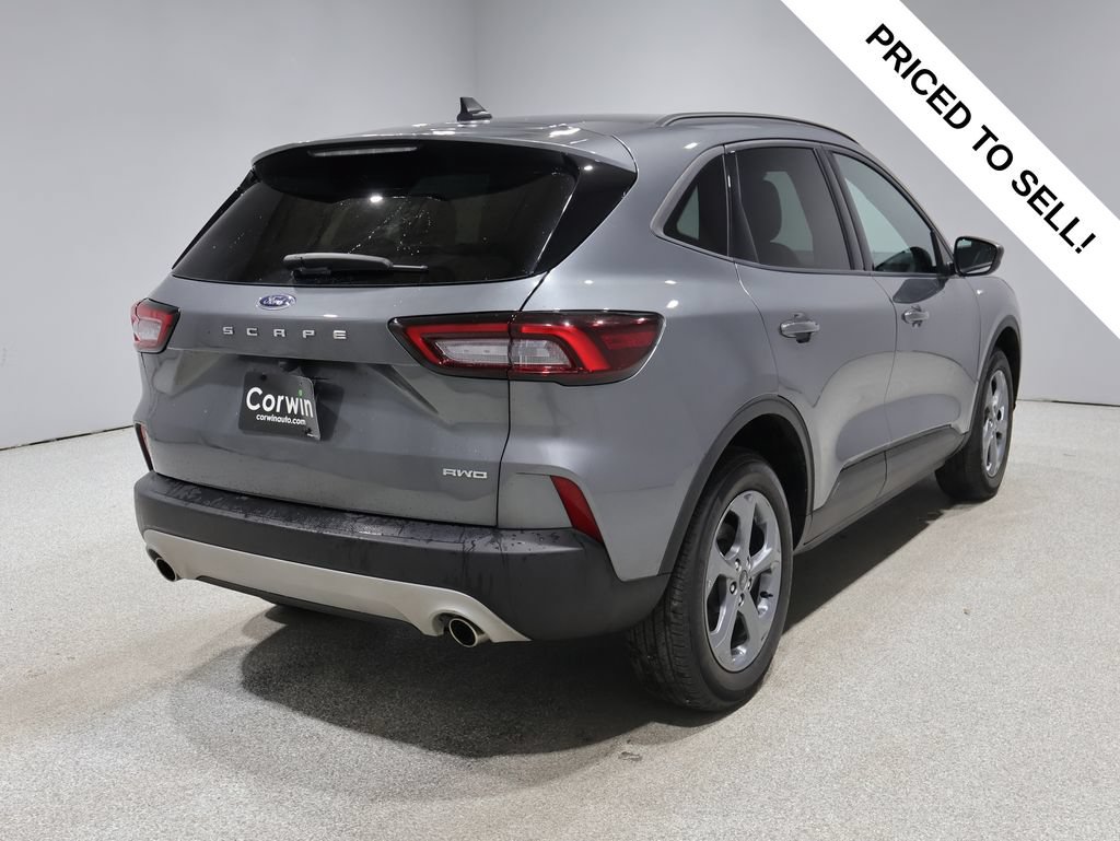 Used 2025 Ford Escape ST-Line Select AWD/4WD image 2