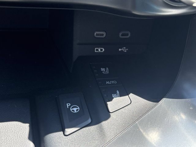 Used 2026 Lexus LX 700h Luxury w/ Appearance Package AWD/4WD image 47