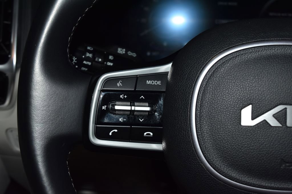 Used 2023 Kia Sorento SX FWD image 7
