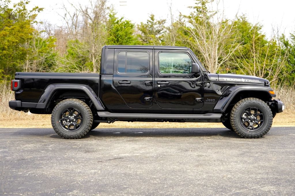 New 2026 Jeep Gladiator Sport AWD/4WD image 5