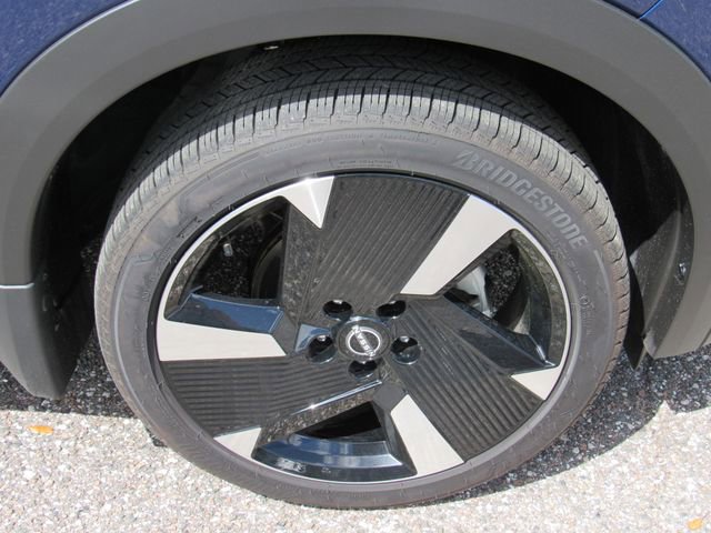 Used 2026 Nissan Kicks SR image 10