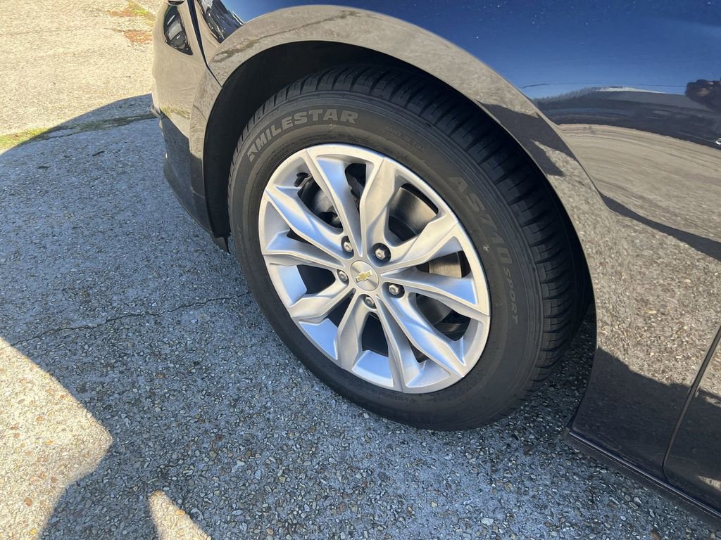 Used 2022 Chevrolet Malibu LT image 17