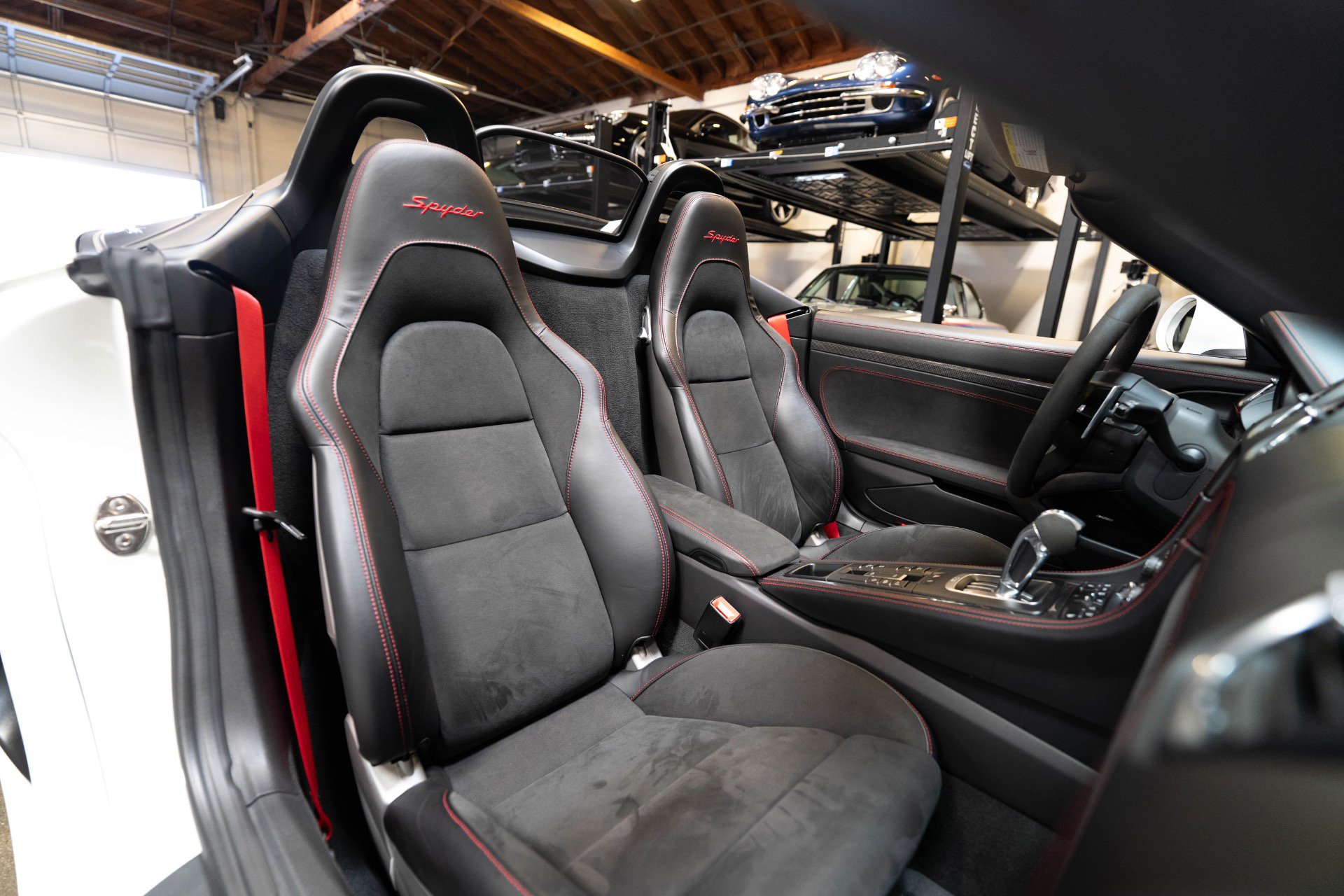 Used 2021 Porsche 718 Boxster Spyder image 75