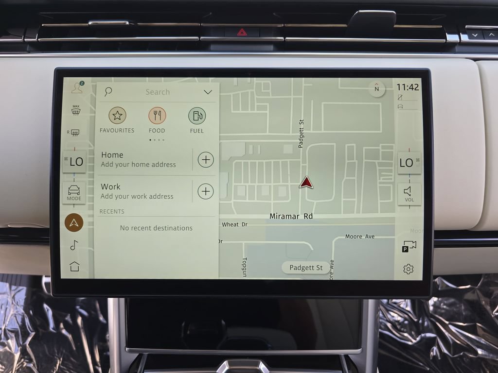 Used 2024 Land Rover Range Rover Autobiography AWD/4WD image 22