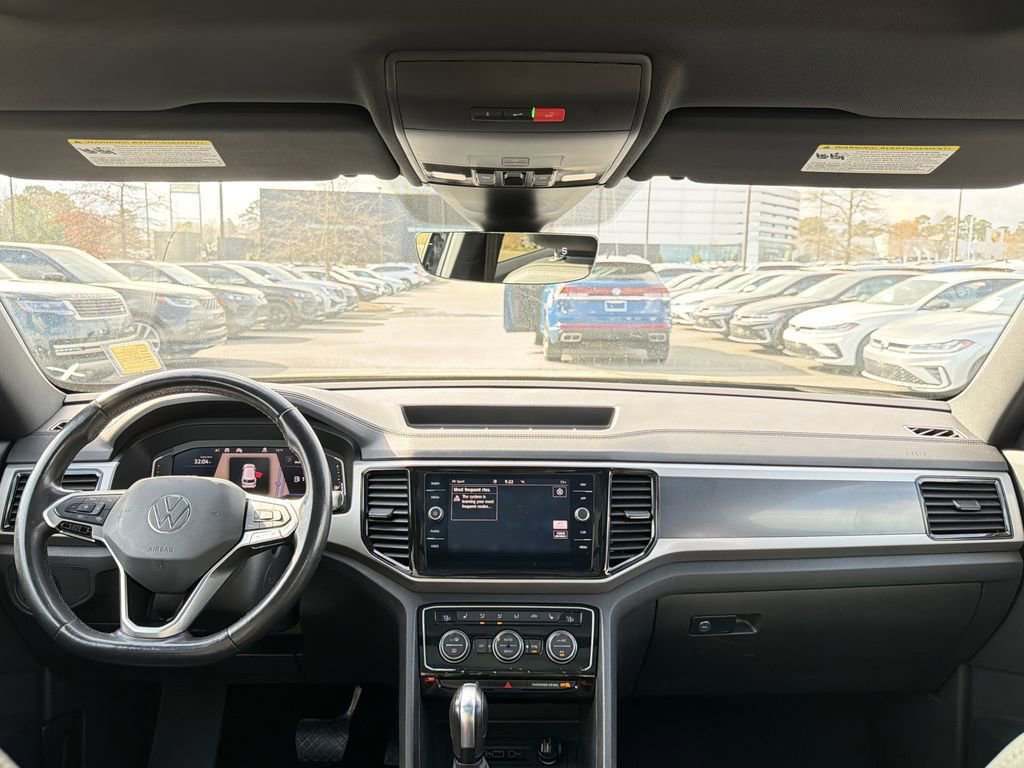 Used 2020 Volkswagen Atlas Cross Sport SEL image 17