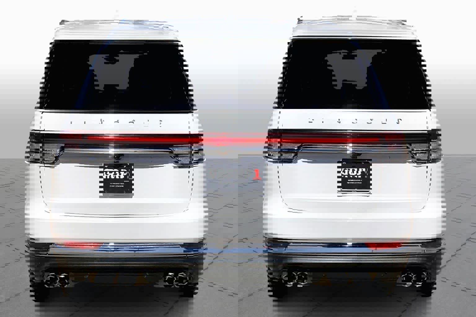 Used 2023 Lincoln Aviator Reserve w/ Equipment Group 201A image 5