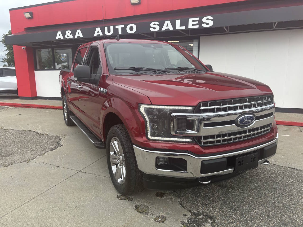 Used 2019 Ford F150 XLT w/ Equipment Group 302A Luxury