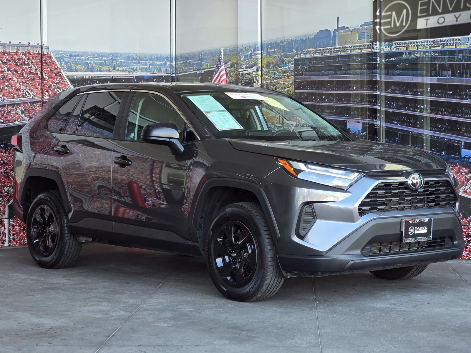 Certified 2025 Toyota RAV4 LE AWD/4WD image 1