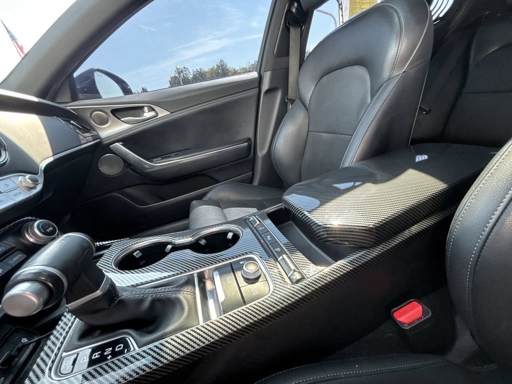 Used 2021 Kia Stinger GT1 AWD/4WD image 24